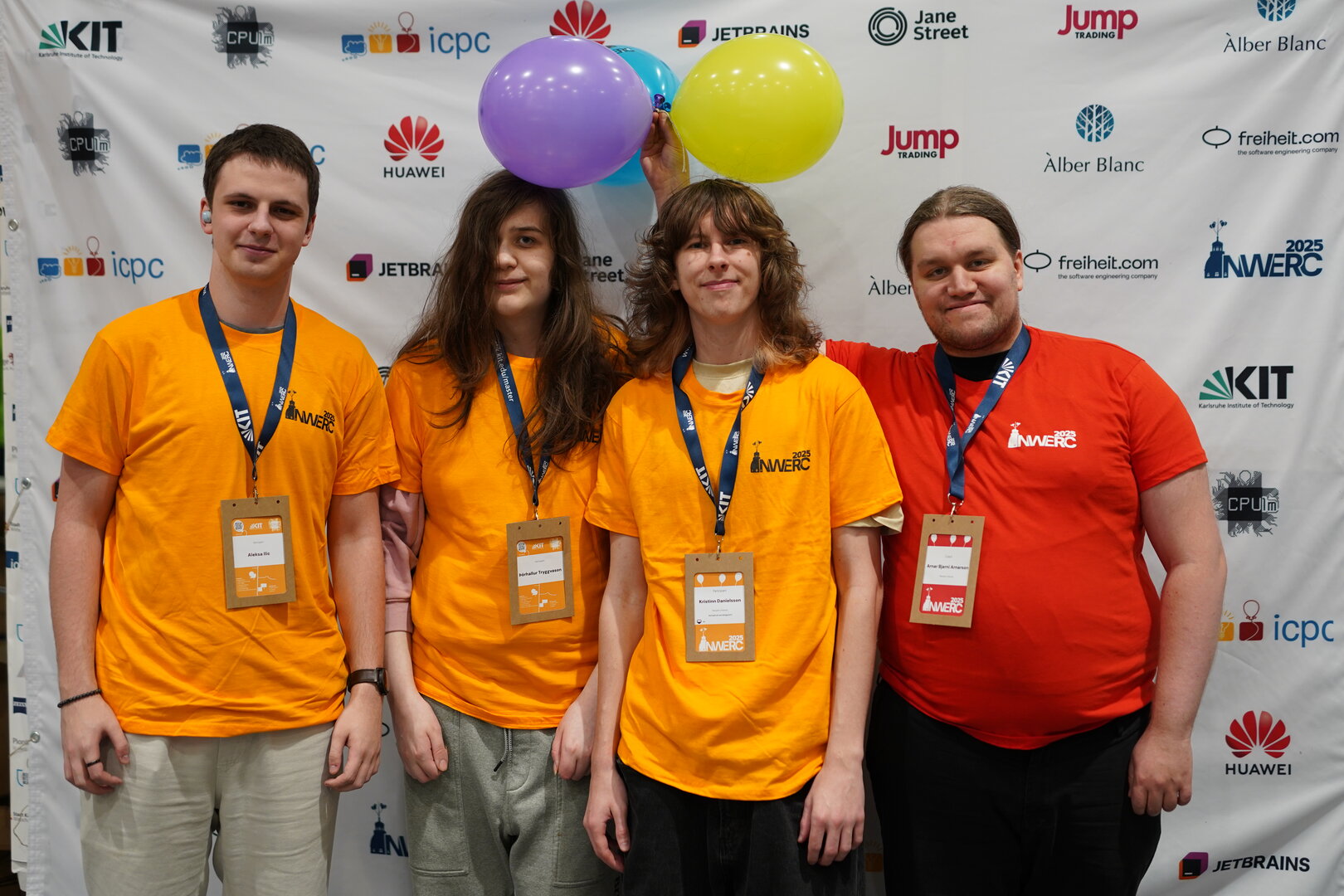 Picture of team Þarf það að vera áhugavert?